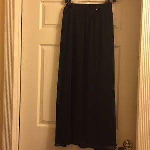 Maxi full skirt